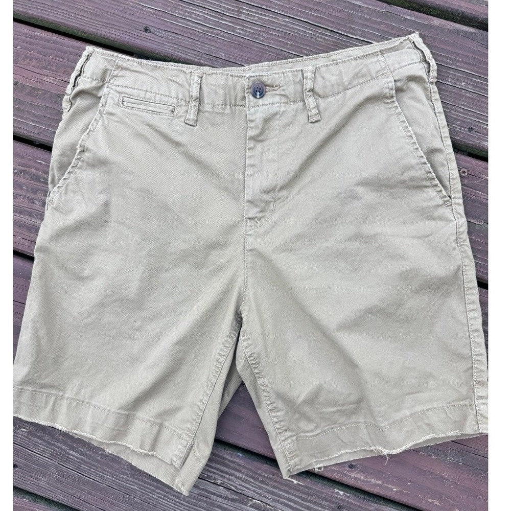 American Eagle Flex Shorts Mens 32 Khaki Chino Distressed Raw Hem Good